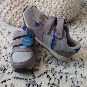 Surprize by Striderite Boys Gray Sneakers NWT
